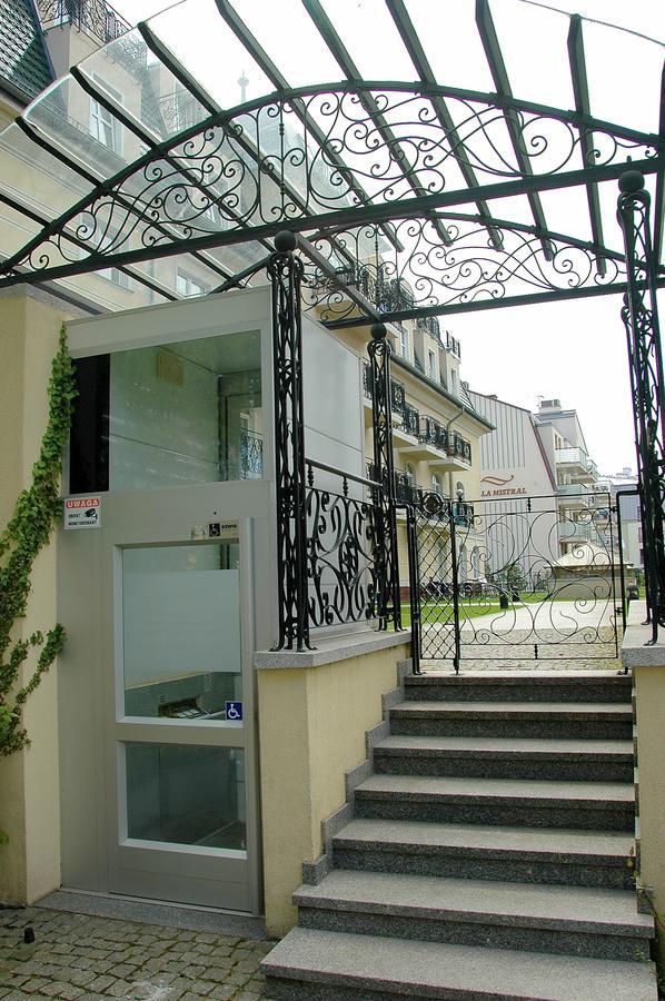 Apartament Przy Promenadzie Świnoujście Exteriör bild